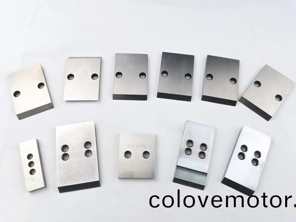 得(de)人切粒(li)刀(dao)片