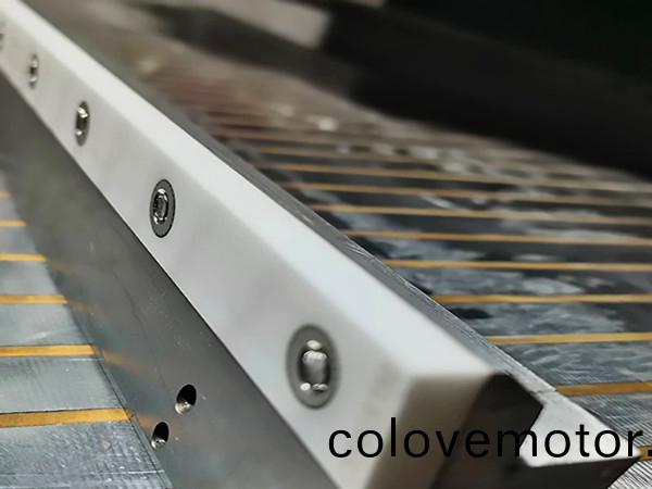 固(gu)定刀架(jia)，定(ding)刀架(jia)，得人(ren)精工(gong)定製切粒(li)機(ji)配件(jian)