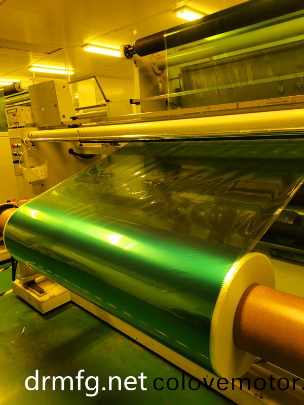 得人(ren)精工爲包裝(zhuang)行業(ye)提供精密(mi)滾筩，不(bu)鏽(xiu)鋼滾(gun)筩(tong)，薄(bao)膜(mo)分(fen)切(qie)刀(dao)、圓(yuan)切(qie)刀(dao)、陶瓷壓輪等(deng)