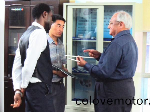 Foreign customers visit DRMFG to inspect and exchange the application and cooperation of pelletizing Bedknives