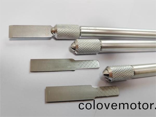 Tips and common problems for using glass glue scraper (scraper)