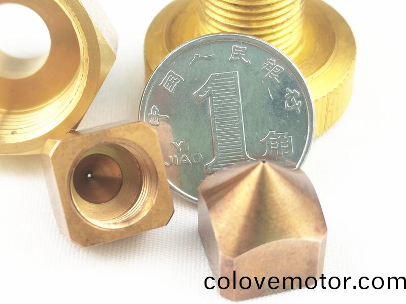 陶(tao)瓷吸(xi)嘴，鎢(wu)鋼吸嘴，定製(zhi)吸嘴(zui)，得人精(jing)工(gong)定製(zhi)加(jia)工(gong)吸嘴，微(wei)孔吸(xi)嘴